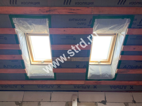 Окно мансардное ПВХ белый ручка снизу Fakro PTP-V U3  ThermoPro Profi 94*118см фото 5