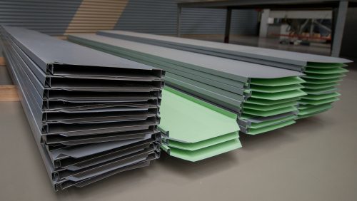 Фальц двойной стоячий оцинкованный с полимерным покрытием 0,45х625мм RAL 5005 фото 8 Фальц двойной стоячий оцинкованный с полимерным покрытием 0,45х625мм RAL 5005 фото 8