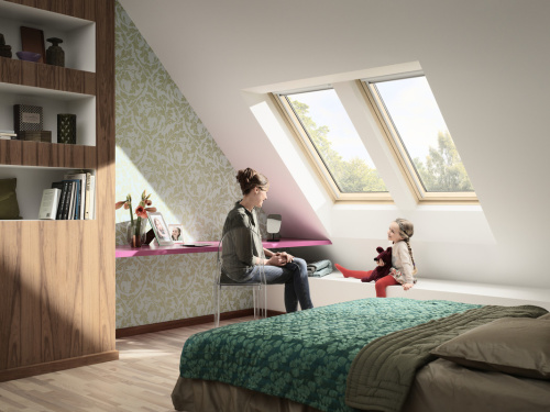 Окно мансардное дерево, лак ручка сверху Velux GLL CK04 1061 Дизайн WoodLine 55*98см фото 17