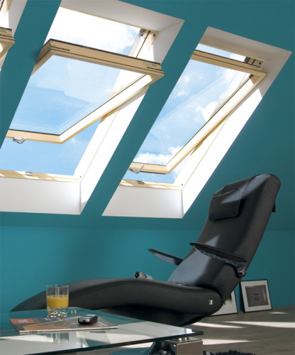Окно мансардное дерево, лак ручка снизу Fakro FTP-V U3 ThermoPro Profi 114*118см фото 21