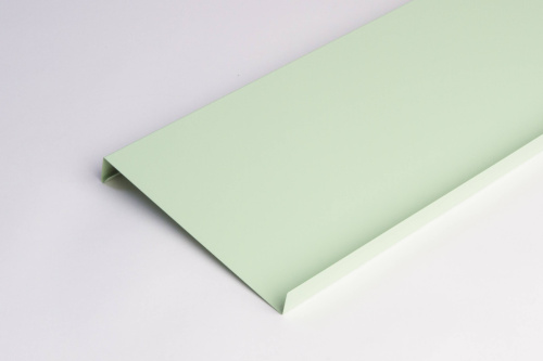 Отлив оконный оцинкованный c порошковым покрытием 0,4мм ширина более 625 мм RAL 7000