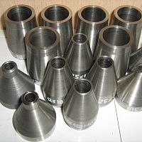 Переход нержавеющий 12х18н10т 42,4х3,6-26,9х3 мм приварной