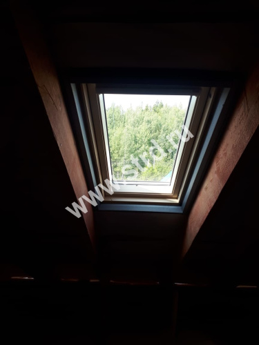 Окно мансардное дерево, лак ручка сверху Velux GLL MK08 1061 Дизайн WoodLine 78*140см фото 6